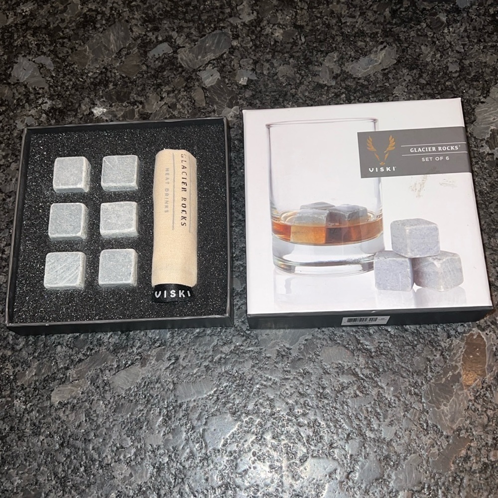 Viski Set of 6 Glacier Whiskey Rocks New in Box